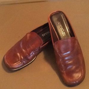 Women’s Aerosoles Brown Mules size 7 1/2 B!Leather
